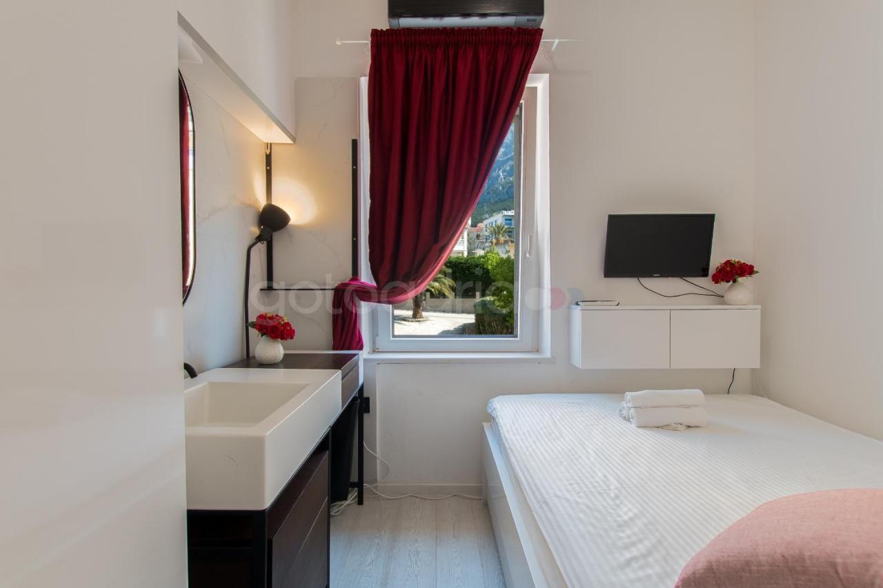 Beachfront Deluxe B&B Makarska Extérieur photo